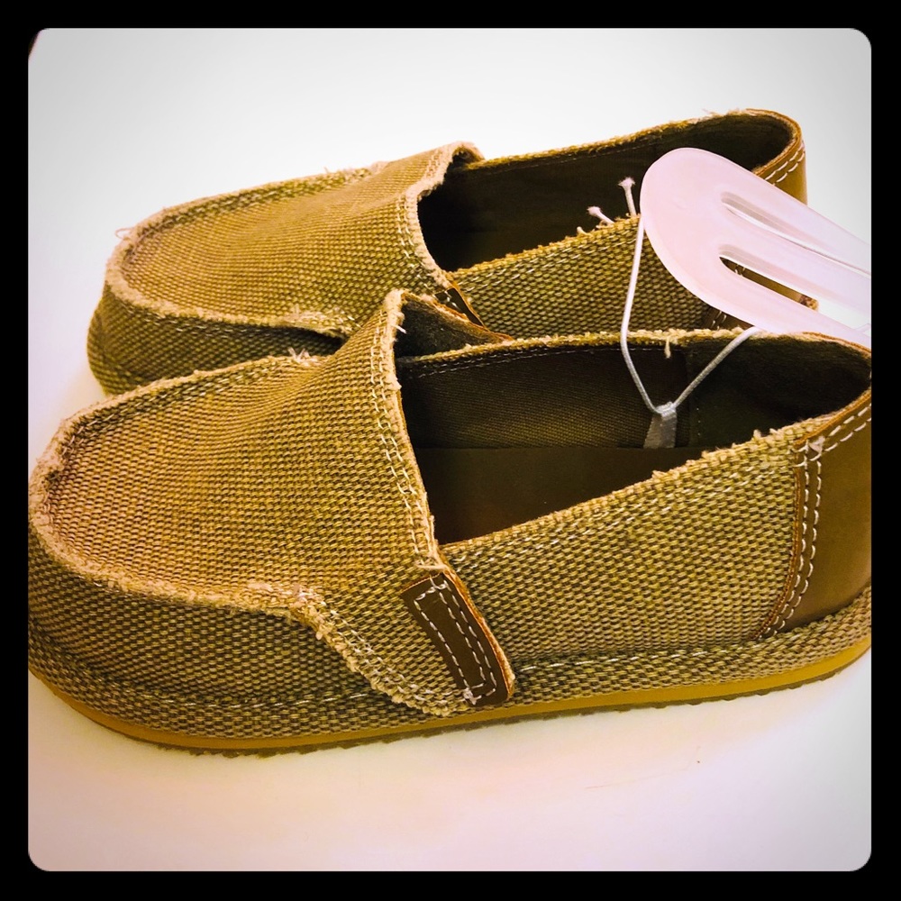 NEW Size 10T Toddler Boy Tan Shoes